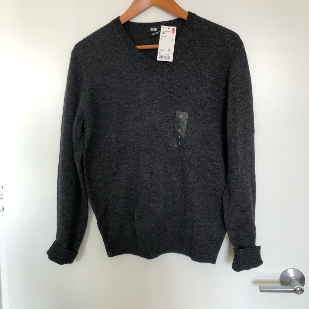 Uniqlo Lambswool Crew Neck Sweater - Small - New